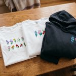 Personnalisé Fleur de naissance brodée multicolore 100% coton T-shirt Sweatshirt Hoodie Daily Wear Cadeau d'anniversaire pour Maman Grand-mère