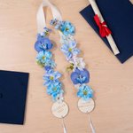 Etole de graduation florale personnalisée Class of 2026 Lei Sash avec texte et année Accessoires pour la cérémonie de graduation Cadeau de graduation pour les gradués