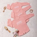 Ensemble bodys et chaussons pour bébé en tricot 100% coton doux avec nom brodé Coming Home Outfit Birthday Gift for Baby Newborn