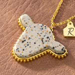 Gepersonaliseerde Western Koe hoofd stenen ketting met initiaal hanger prachtige sieraden verjaardagscadeau voor cowgirl Western liefhebber