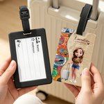 Étiquette de bagage personnalisée avec personnage et nom - Style de carte rétro - Cadeau de voyage pour la famille et les amis