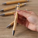 Personalisierte getrocknete Blume hölzerne Kugelschreiber Set mit eingraviertem Text und Runde Tag Hochzeit Jahrestag Geburtstag Geschenk für Freund Brautjungfer
