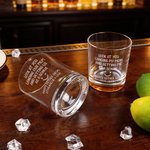 Personalised Look At You Landing My Mom and Getting Me as A Bonus 16 oz Pint Glass Father’s Day Birthday Gift for Bonus Dad Stepfather