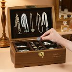 Personalisierte Schmuckkästchen aus Kiefernholz mit 2 Ebenen und Samtfutter | 12 Gravur-Designs zur Auswahl | Geburtstag Hochzeit Geschenk für Frauen