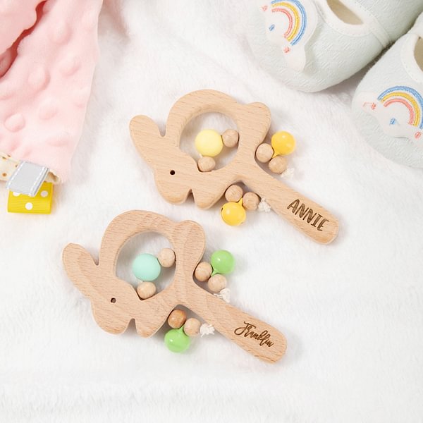 Personalisierte Niedliche Kaninchen Baby Holzrassel mit Silikonperlen Namen Bedenkenloses Spielzeug Ostern Baby Party Geschenk für Neugeborenes Baby